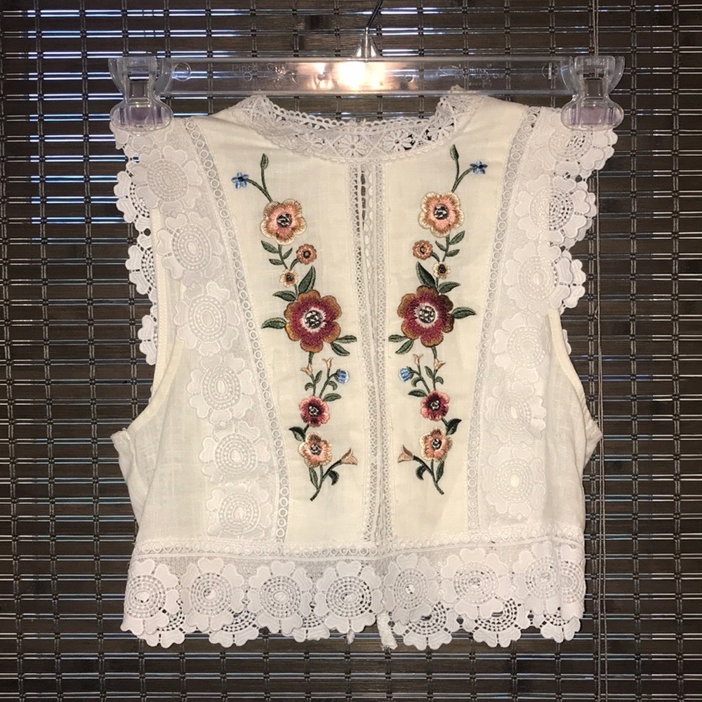 FOREVER 21 CROP TOP